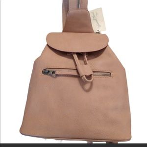 Universal Threads Crossover Backback